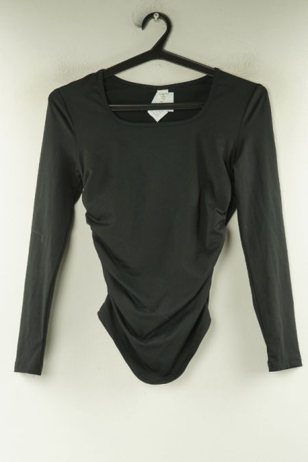 Bluzka czarna drapowana