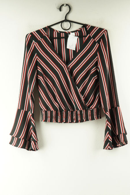 Bluzka z długim rękawem w paski zapinana na guziczki 