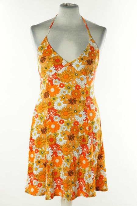 Sukienka pomarańczowa w kwiatki na szyję