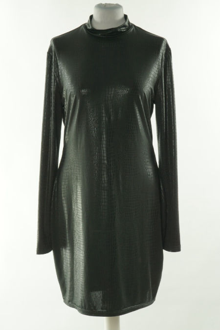 Sukienka czarna wężowa ze stójką