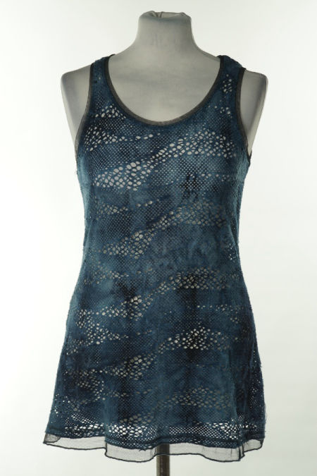 Koszulka granatowa ażurowa