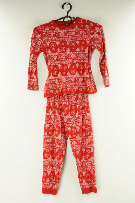 Piżama czerwona z motywem świątecznym
