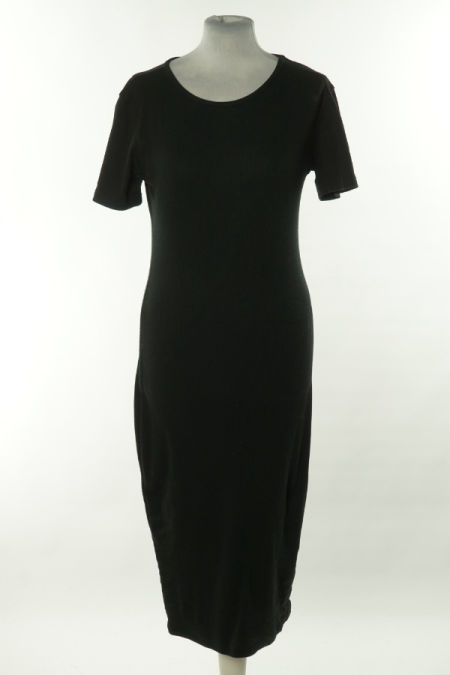 Sukienka czarna dzianinowa prążkowana