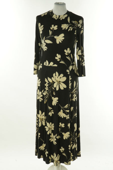 Sukienka czarna w beżowe kwiaty