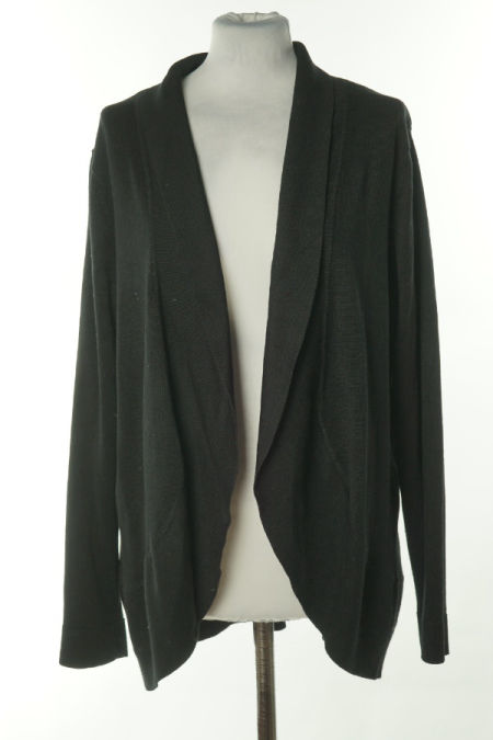 Narzutka czarna sweterkowa