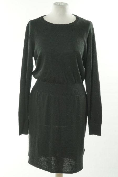 Sukienka sweterkowa czarna na dlugi rękaw