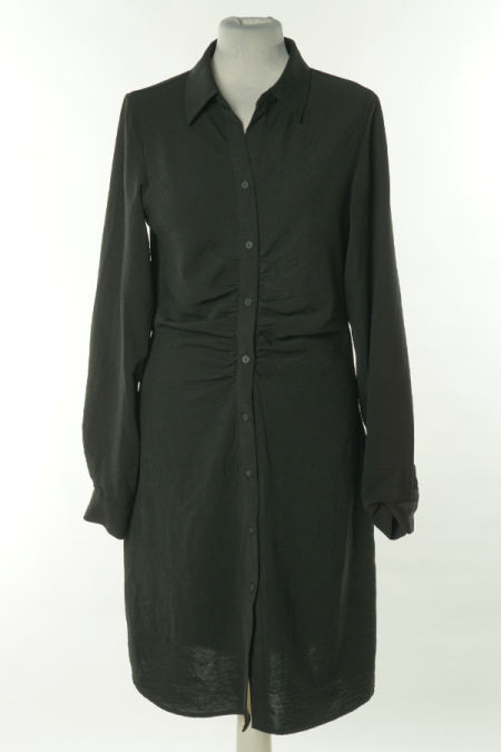 Sukienka czarna koszulowa drapowana