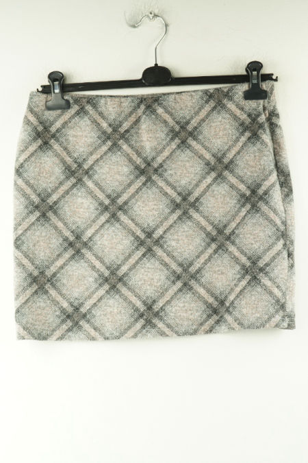 Spódniczka materiałowa w kratę 