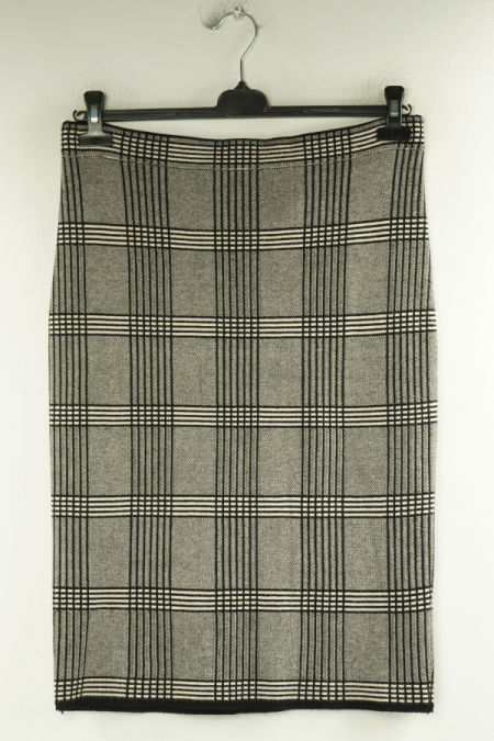 Spódnica szara sweterkowa kraciasta