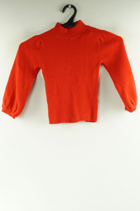 Sweter czerwony prążkowany z bufiastymi rękawami