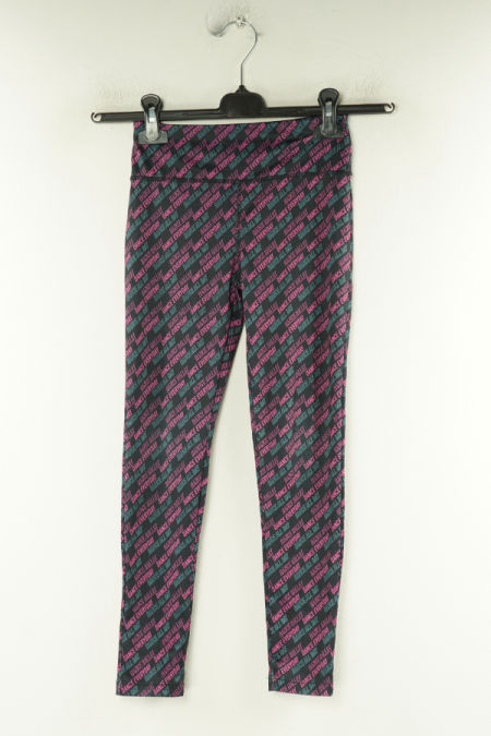 Legginsy czarne w różowe napisy