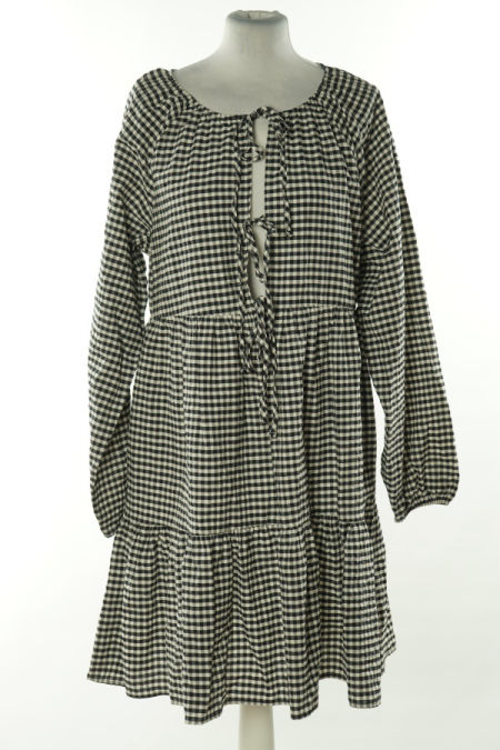 Sukienka  biało-czarna w kratkę