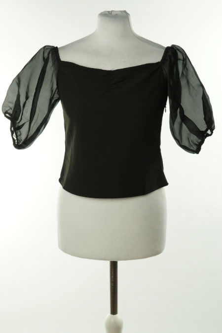 Bluzka czarna z siateczkowymi rękawami