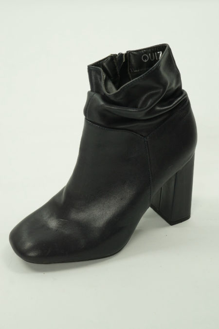 Botki czarne na obcasie