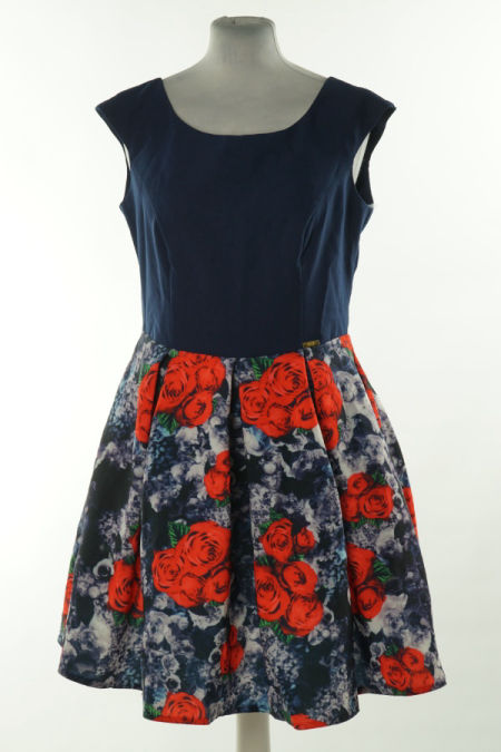 Sukienka granatowa w czerwone kwiaty