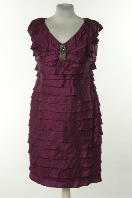 Sukienka fioletowa falbaniasta