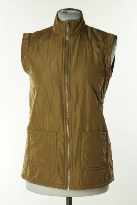 Bezrękawnik brązowy lekko pikowany