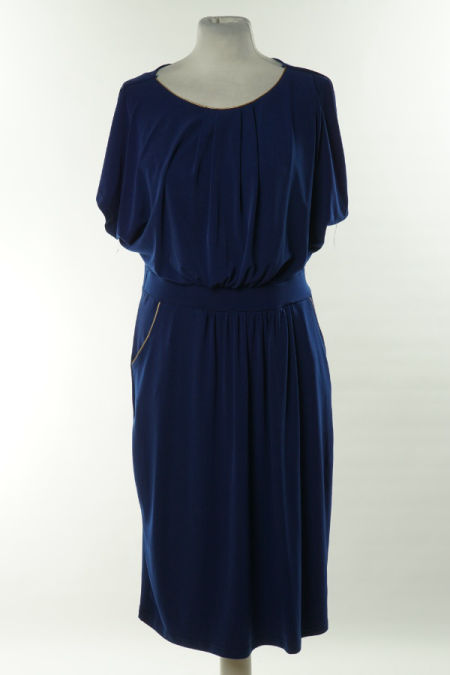 Sukienka granatowa ze ściągaczem w talii i kieszeniami