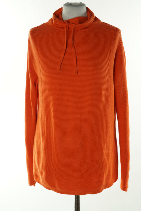 Sweter pomarańczowy prążkowany z golfem