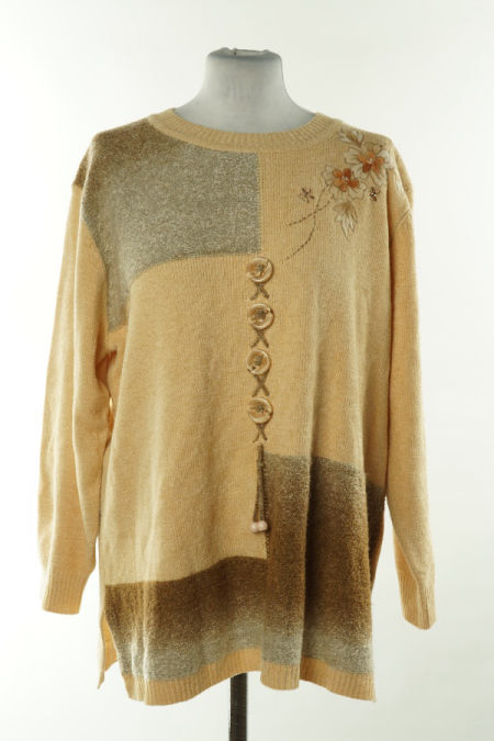 Sweter beżowy z guzikami