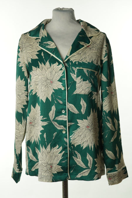 Bluzka piżamowa zielona w kremowe kwiaty