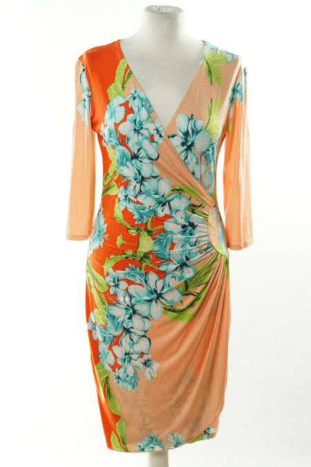 Sukienka morelowa w kwiaty