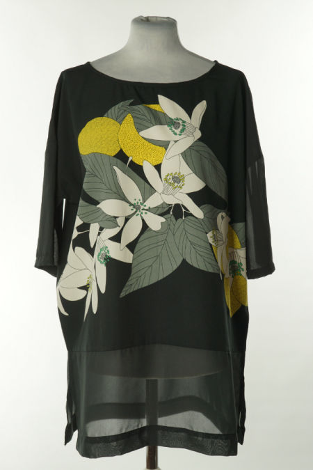 Bluzka czarna w kwiaty