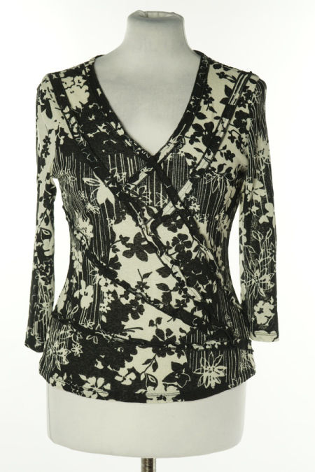 Bluzka czarno-biała w kwiaty