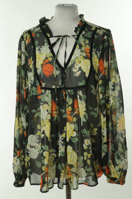 Bluzka czarna w duże kwiaty
