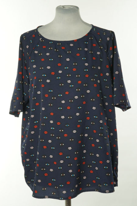 Bluzka granatowa usta, oczy