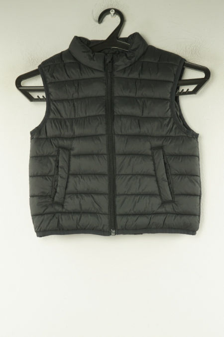 Bezrękawnik czarny lekko pikowany