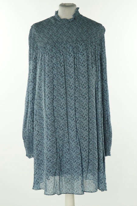 Sukienka niebieska w kwiaty