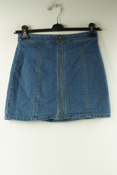 Spódnica niebieska jeansowa z suwakiem