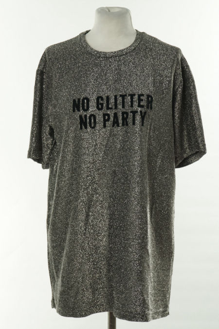 Koszulka srebrna z czarnym napisem