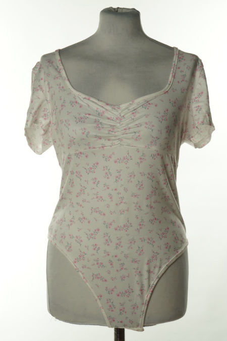 Body białe w drobne różowe kwiatki