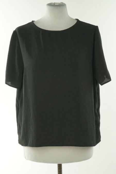 Bluzka czarna gładka z krótkim rękawem
