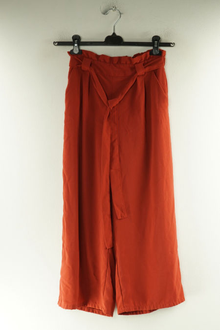 Spodnie ceglaste materiałowe z prostą nogawką