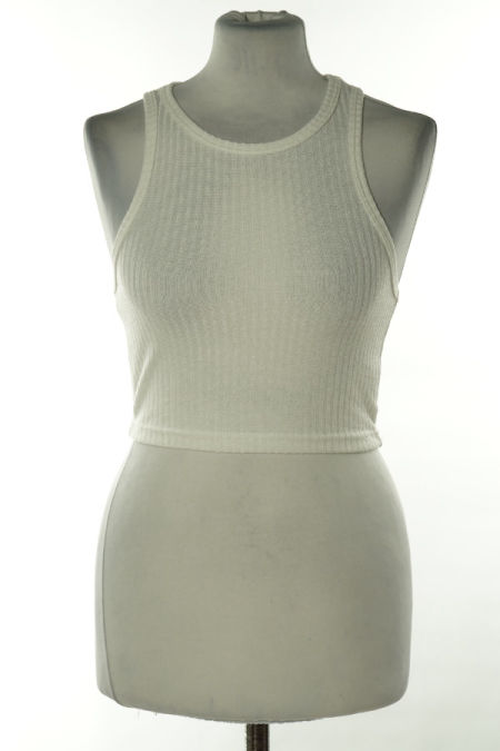 Top biały prążkowany sweterkowy