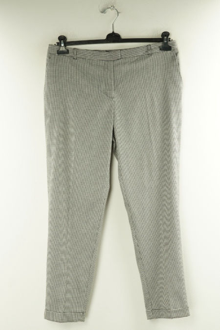 Spodnie 7/8 biało - czarne pepitka