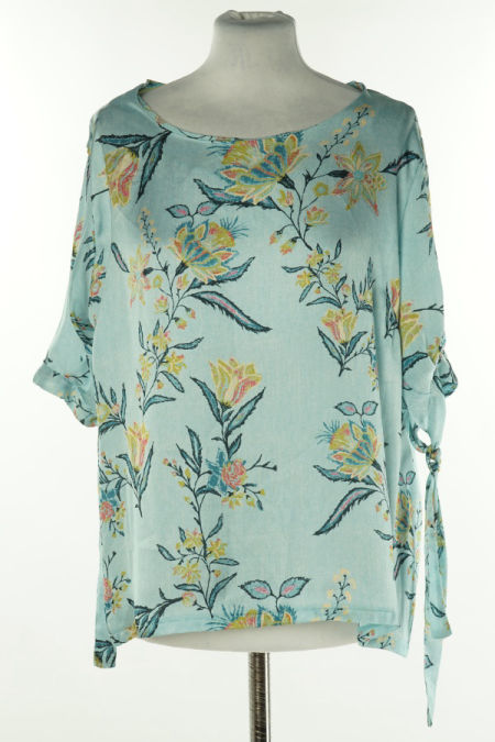 Bluzka niebieska w kwiatki