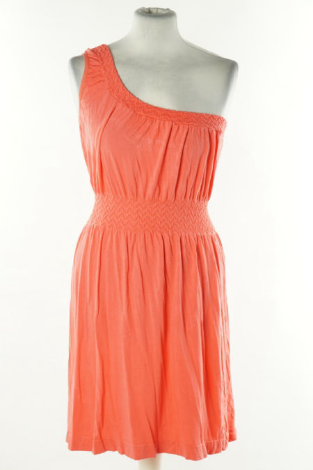 Sukienka koralowa na jedno ramię