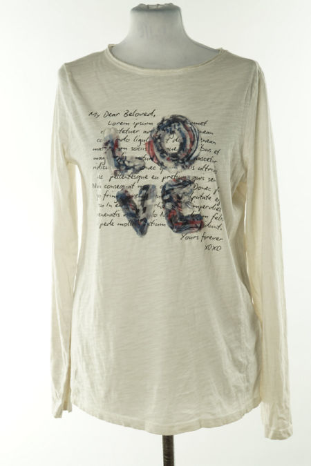 Bluzka z długim rękawem i napisem 