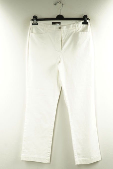 Spodnie białe materiałowe