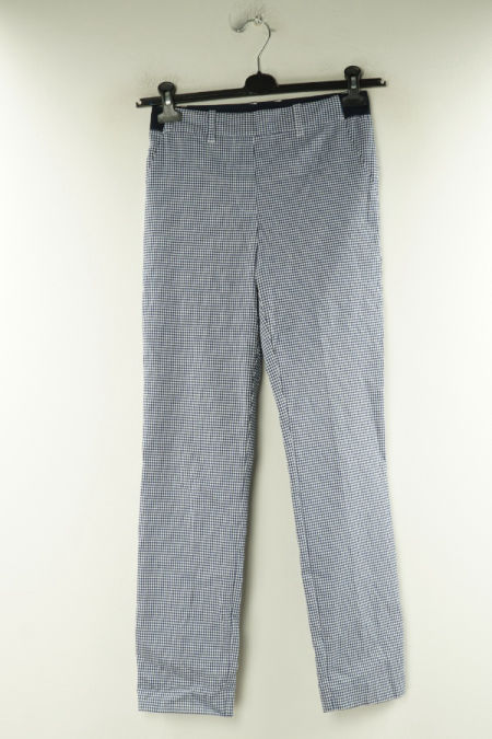 Spodnie w granatowo - białą kratkę