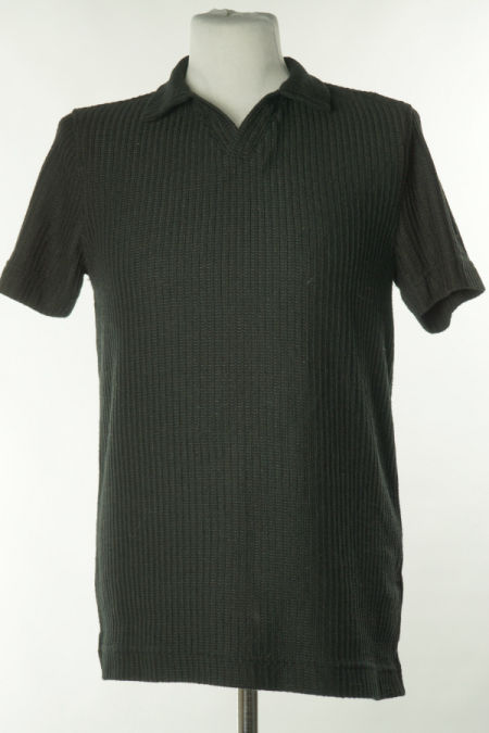 Koszulka czarna z przeszyciami