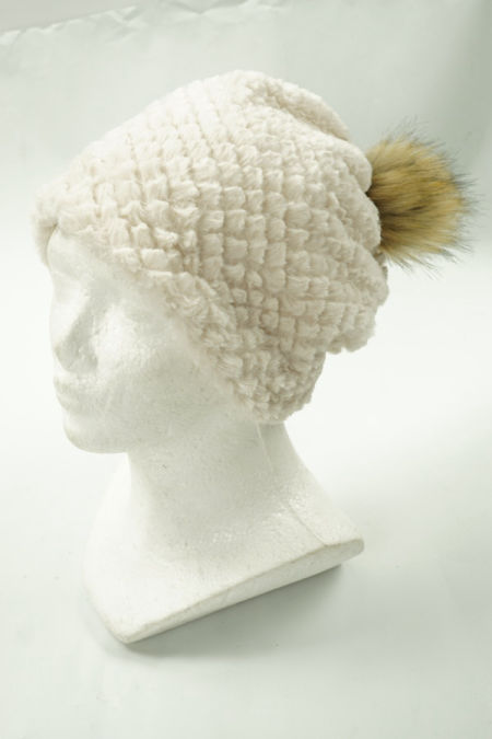 Czapka beżowa na polarze