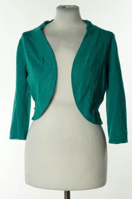 Narzutka sweterkowa zielona krótka