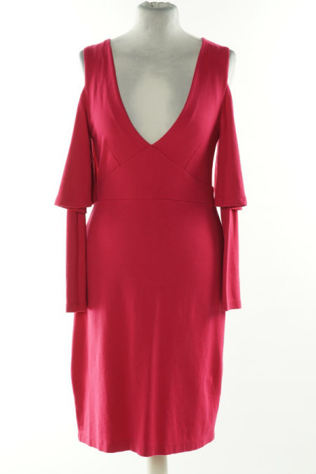 Sukienka biskupia z odkrytymi ramionami