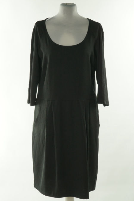 Sukienka czarna z kieszeniami