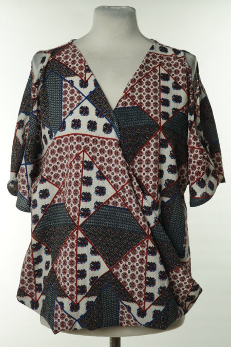 Bluzka wzorzysta kolorowa z opadającymi rękawkami